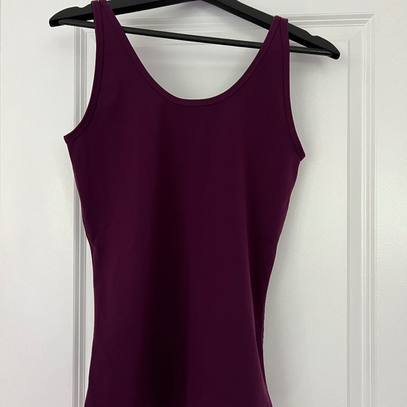 Kit and Ace "The Base Scoop Tank" Tops x2 Dark Navy and Purple Size M Never worn - Picture 4 of 5